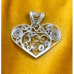 filigrane des balkans ou filigrane russe olivia bijouterie lyon croix-rousse bijou argent