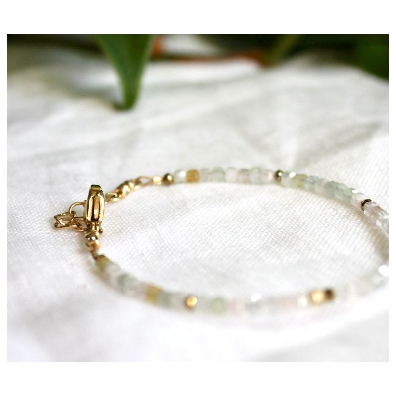morganite pierre fine olivia bijouterie lyon croix rousse renfilage et reparation toute bague et tout collier