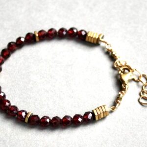 Bracelet grenat