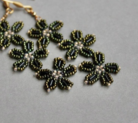 Trois Fleurs Vert Olive