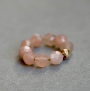 Pierre de Lune AA Olivia Bijouterie Lyon 4